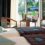 Logis Burnel Et La Cle Des Champs Hotel 3*