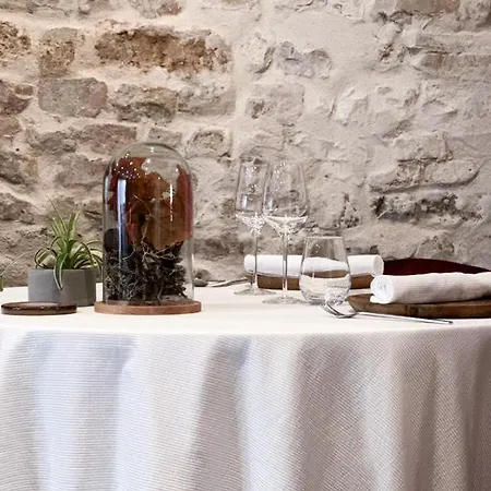 Logis Burnel Et La Cle Des Champs Hotel 3*