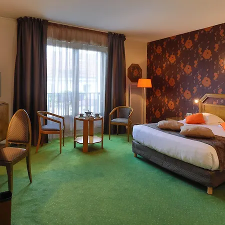 Hotel Logis Burnel Et La Cle Des Champs Rouvres-en-Xaintois