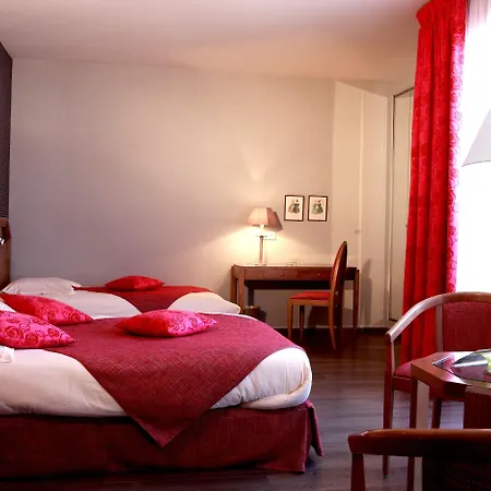 Hotel Logis Burnel Et La Cle Des Champs Rouvres-en-Xaintois
