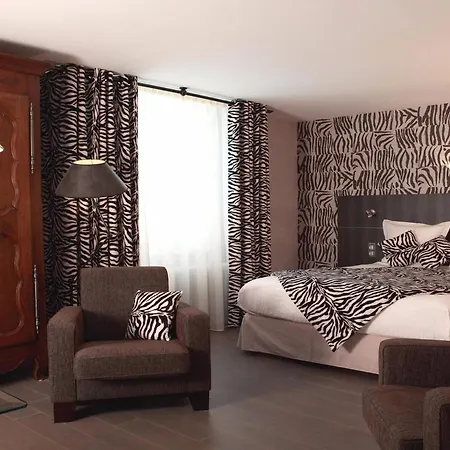 Logis Burnel Et La Cle Des Champs Hotel