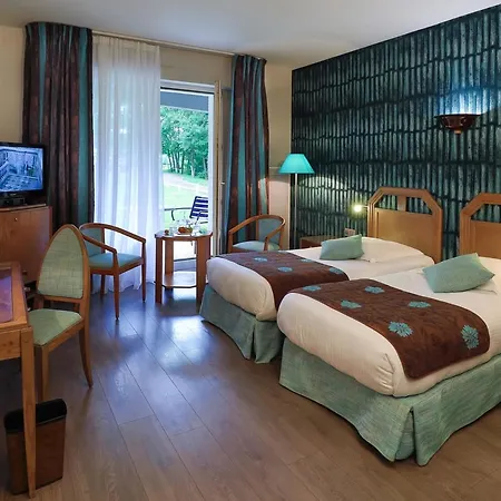 מלון Logis Burnel Et La Cle Des Champs 3*