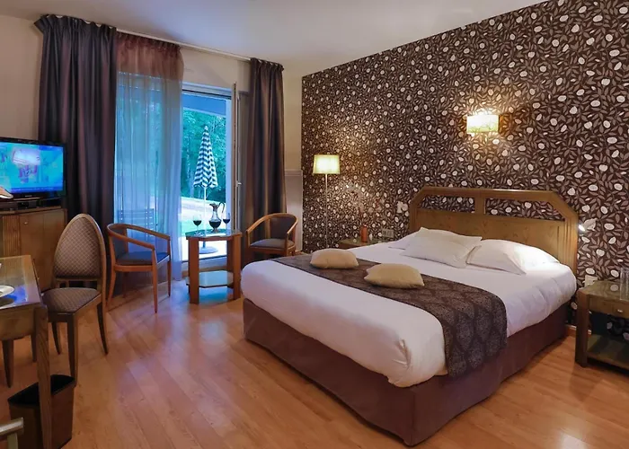 Logis Burnel Et La Cle Des Champs 3* Rouvres-en-Xaintois