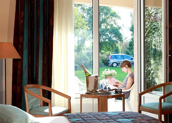 Hotel Logis Burnel Et La Cle Des Champs