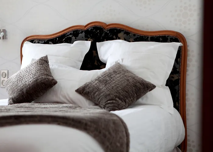 Hotel Logis Burnel Et La Cle Des Champs Rouvres-en-Xaintois