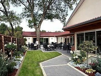 Logis Burnel Et La Cle Des Champs Hotel Rouvres-en-Xaintois