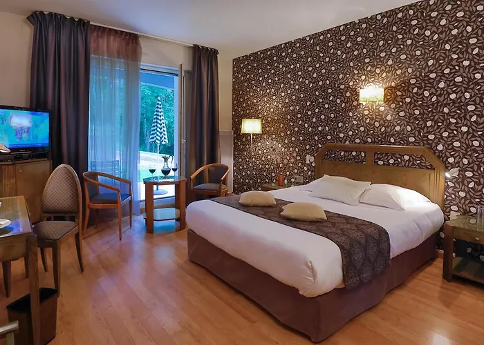 Logis Burnel Et La Cle Des Champs Rouvres-en-Xaintois